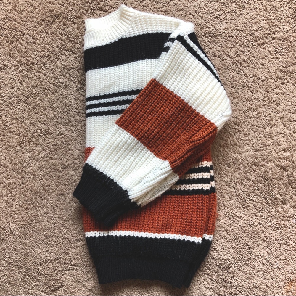 Open to offers😊 Comfy oversized sweater!